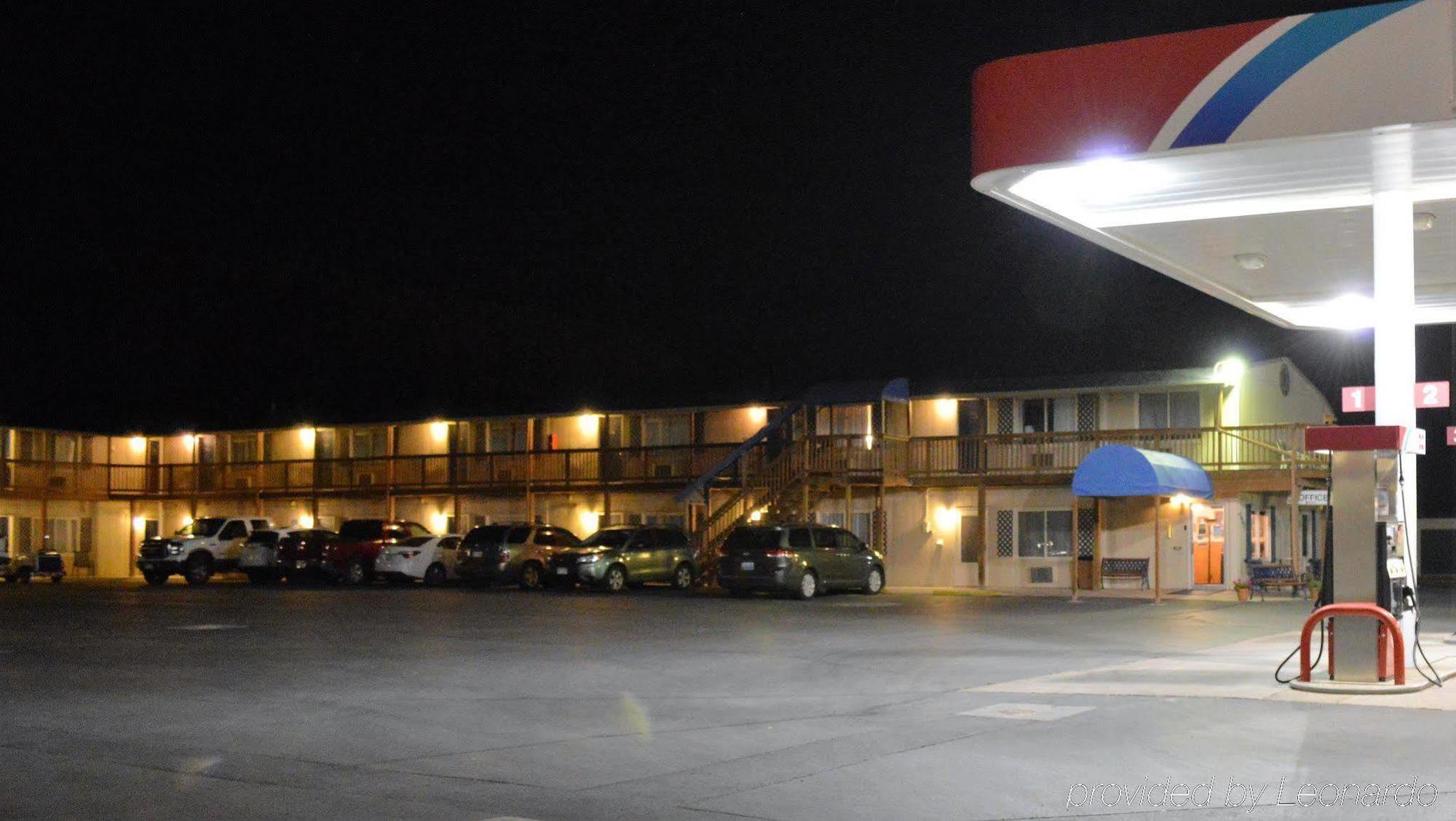 Americas Best Value Inn Sheridan Wy Exterior photo