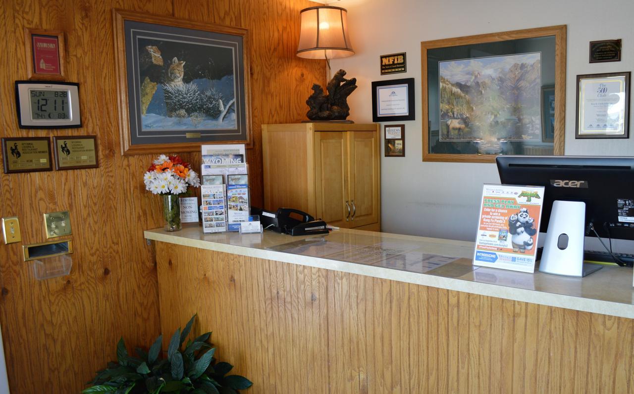 Americas Best Value Inn Sheridan Wy Exterior photo